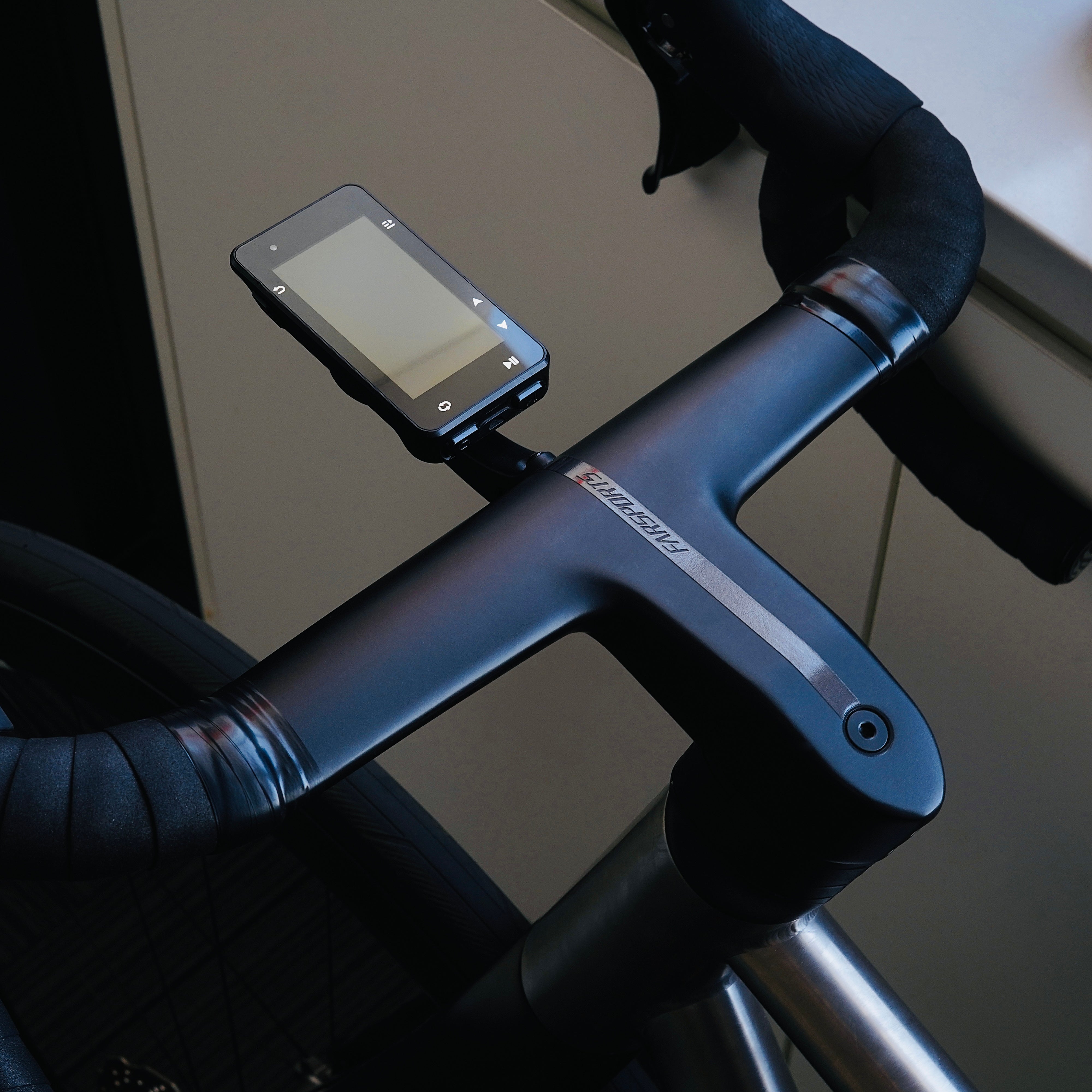 NEW F1 Ultimate Carbon Integrated Handlebar